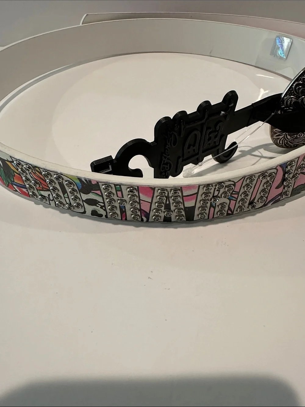 NWT Ed Hardy ladies  Luck, Love, Life Pink with Western Buckle Belt.
